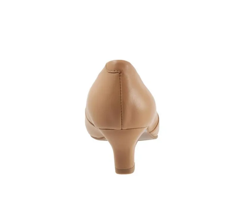 Women's Trotters Kylie Pumps