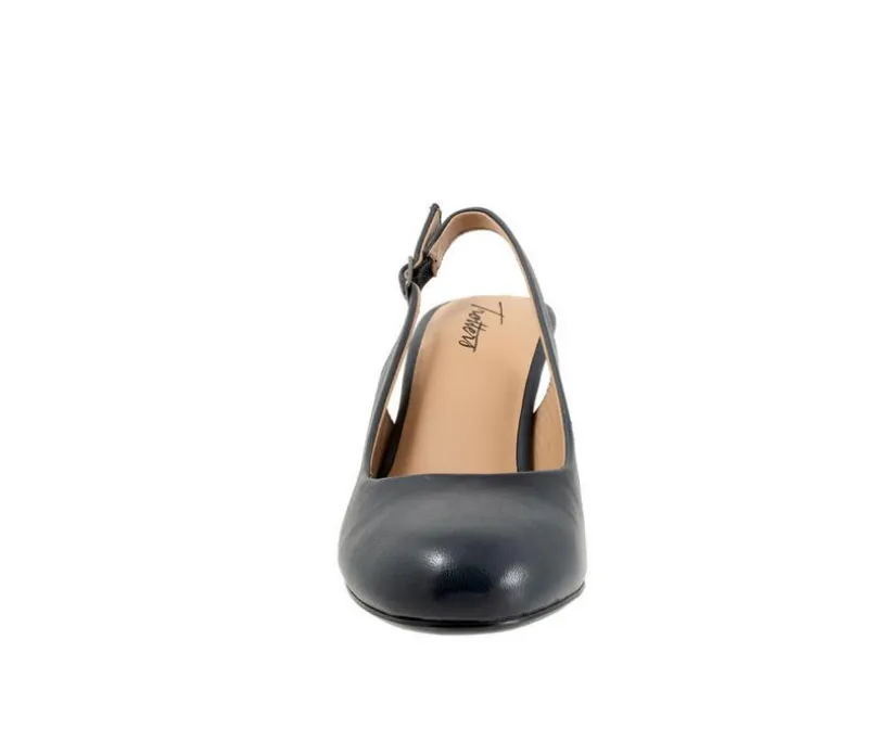 Women's Trotters Lexi Pumps