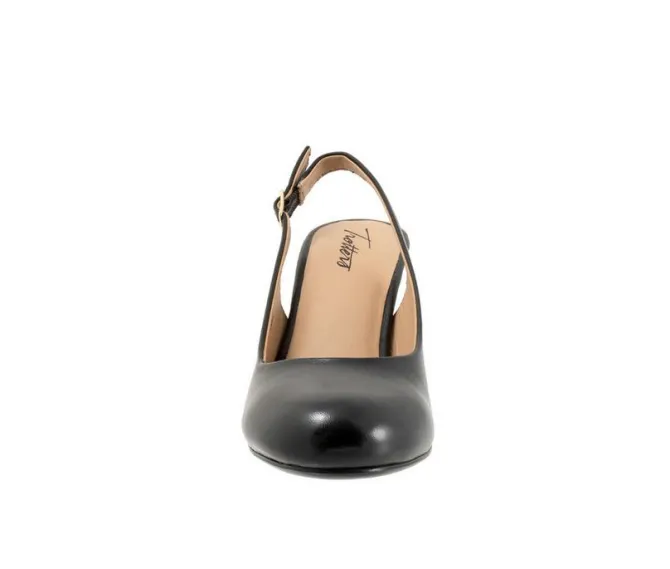 Women's Trotters Lexi Pumps
