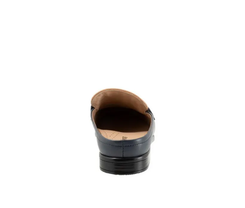 Women's Trotters Lola Flats