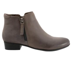 Women's Trotters Major Embossed Booties