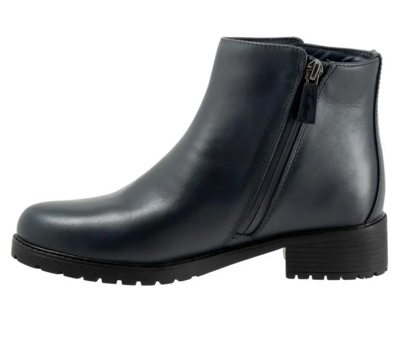 Women's Trotters Margo Booties