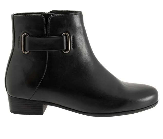 Women's Trotters Maxwell Booties