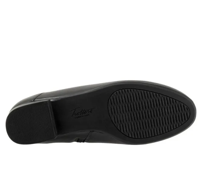 Women's Trotters Maxwell Booties