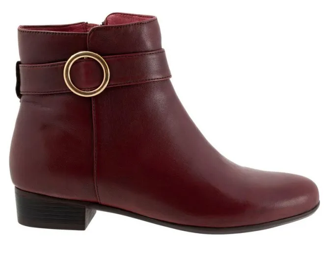 Women's Trotters Melody Booties