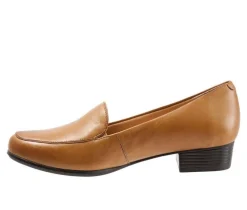 Women's Trotters Monarch Pumps