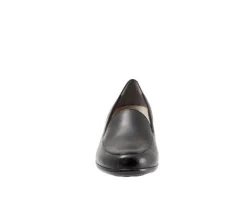 Women's Trotters Monarch Pumps