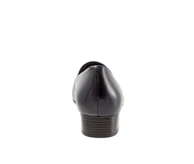 Women's Trotters Monarch Pumps