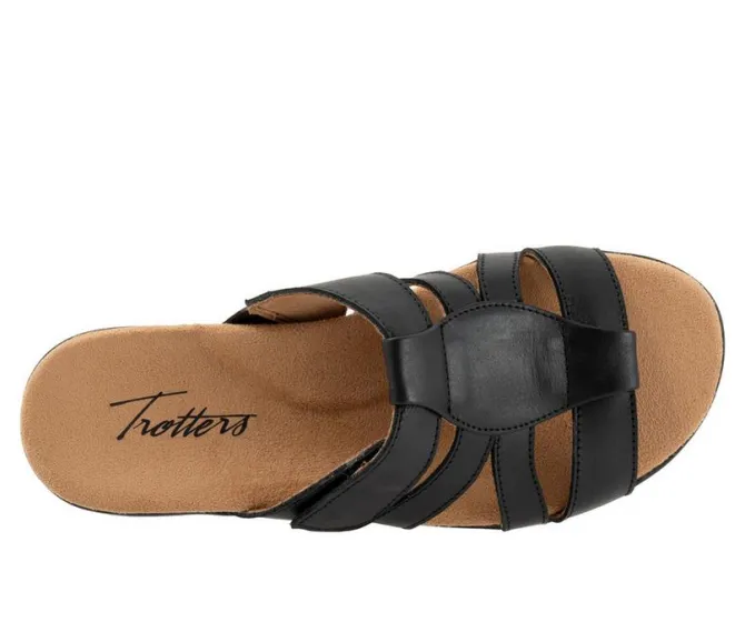 Women's Trotters Ramona Sandals