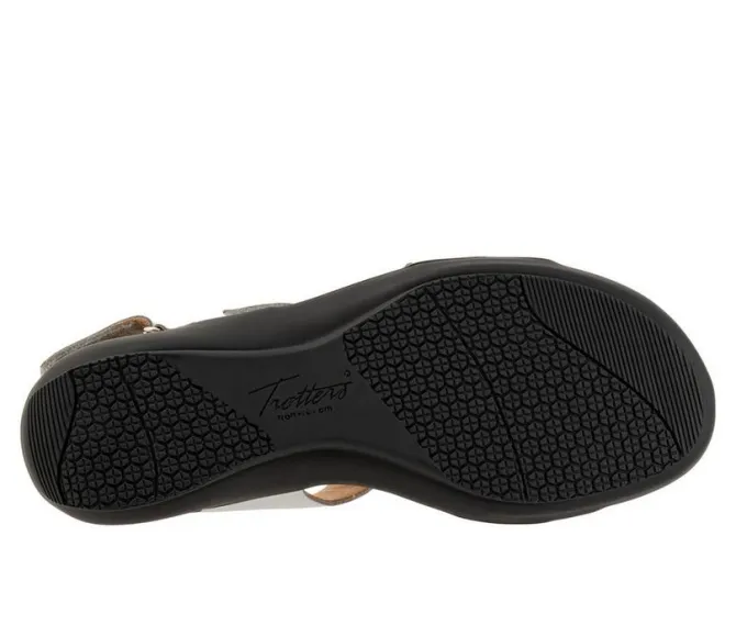 Women's Trotters Romi Metallic Sandals