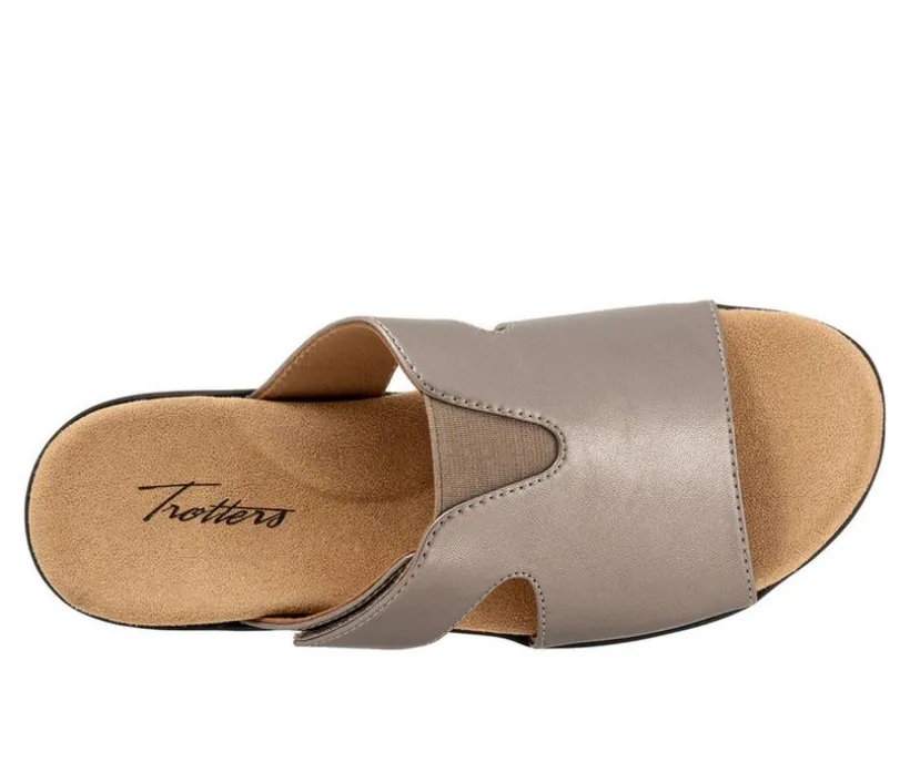 Women's Trotters Roxine Sandals