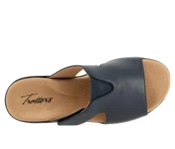 Women's Trotters Roxine Sandals
