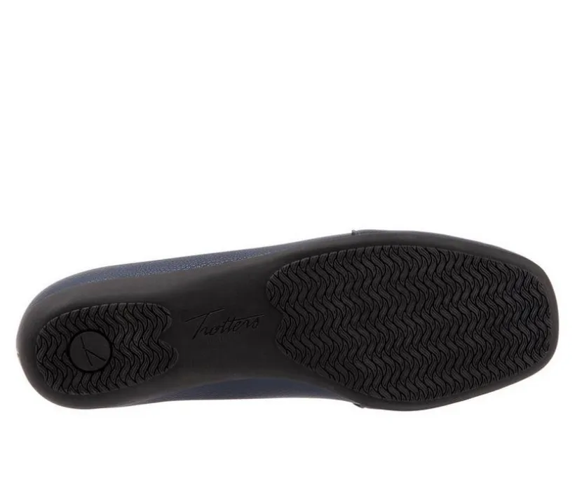Women's Trotters Sage Flats