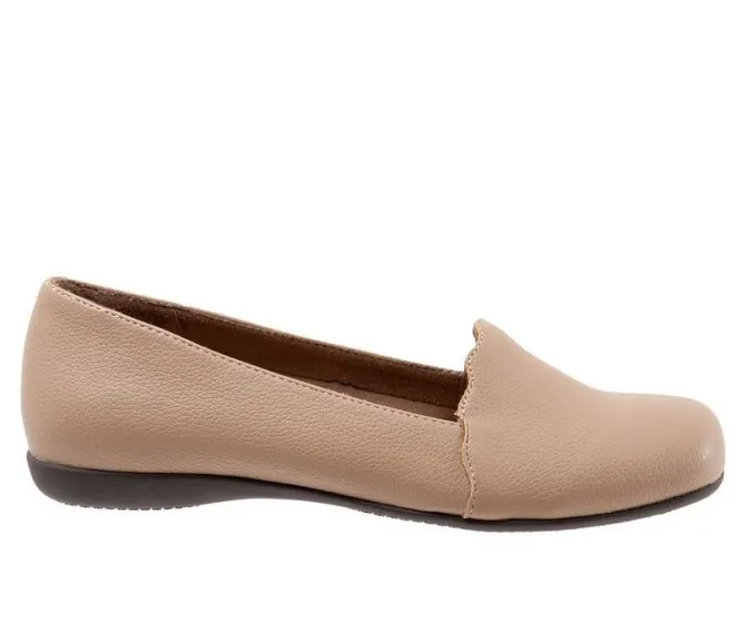 Women's Trotters Sage Flats