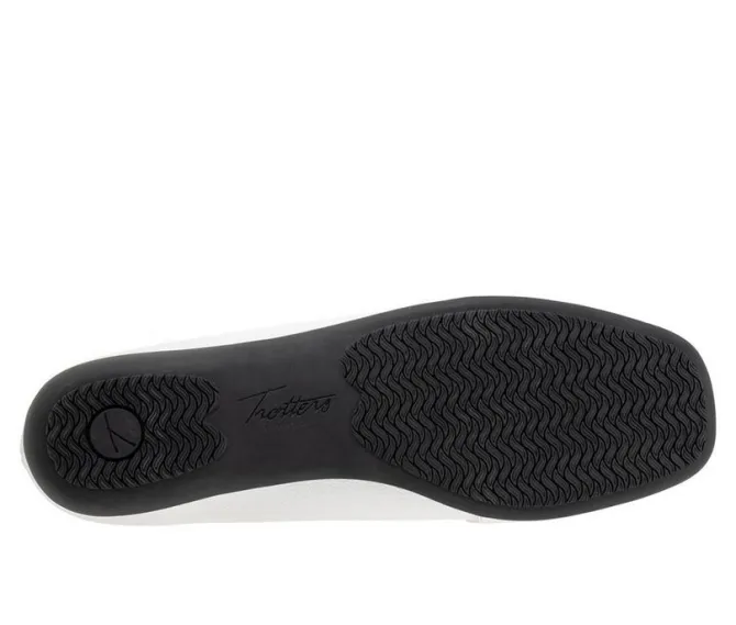Women's Trotters Sage Flats