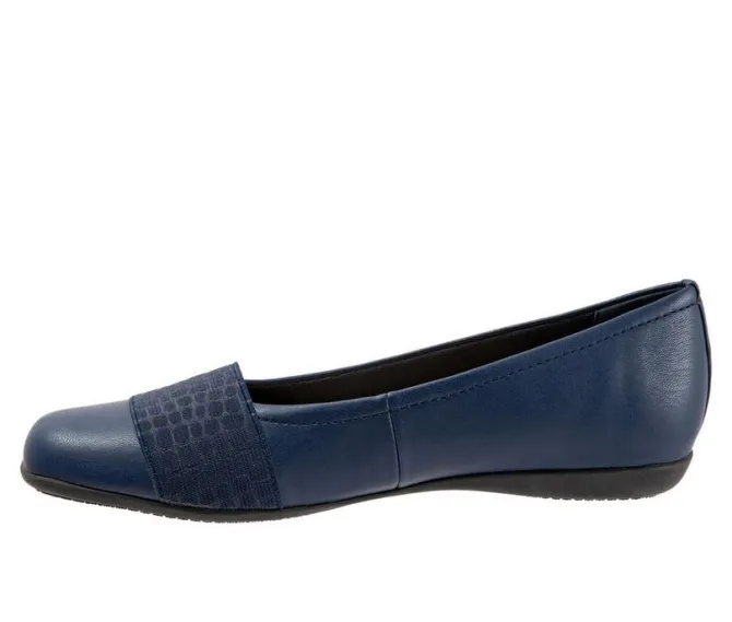 Women's Trotters Samantha Flats