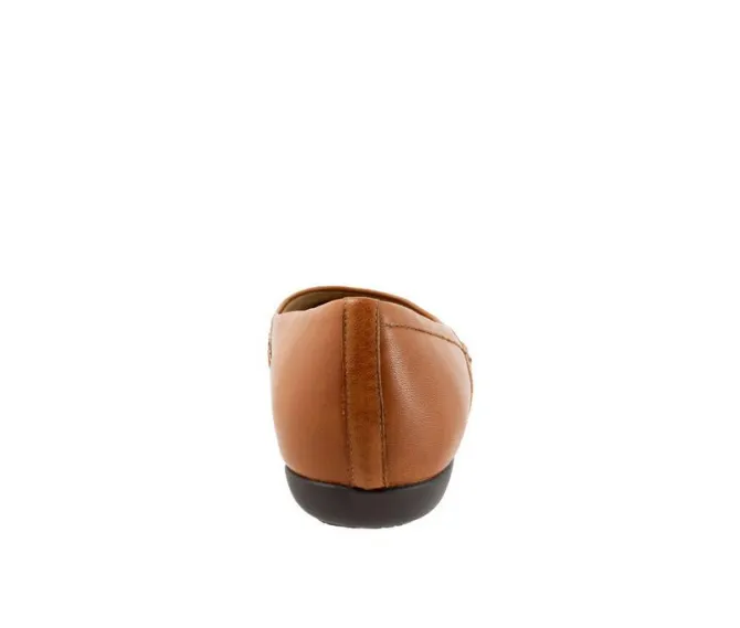 Women's Trotters Sasha Flats