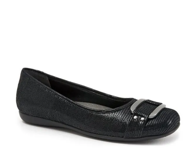 Women's Trotters Sizzle Signature Flats