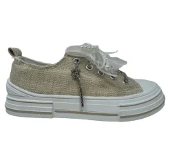 Women's Very G Aman Pearls Sneakers