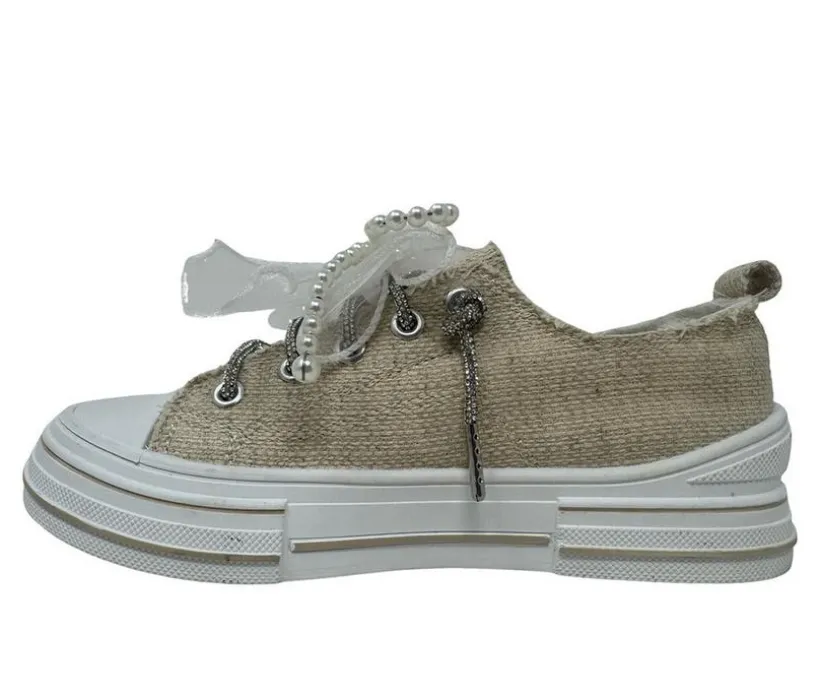 Women's Very G Aman Pearls Sneakers