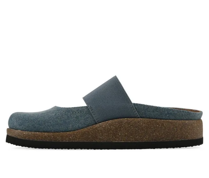 Women's White Mountain Bassi Clogs