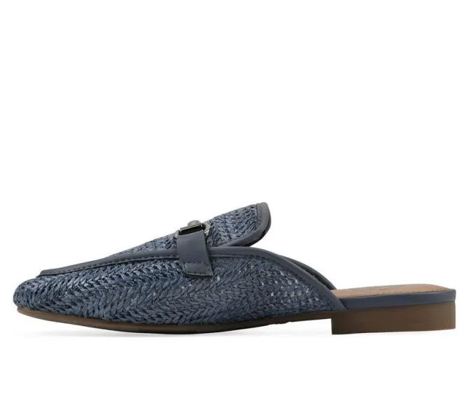Women's White Mountain Bobbin Shoes