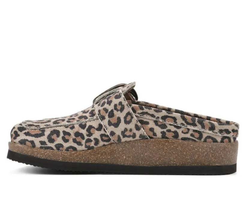 Women's White Mountain Bueno Clogs