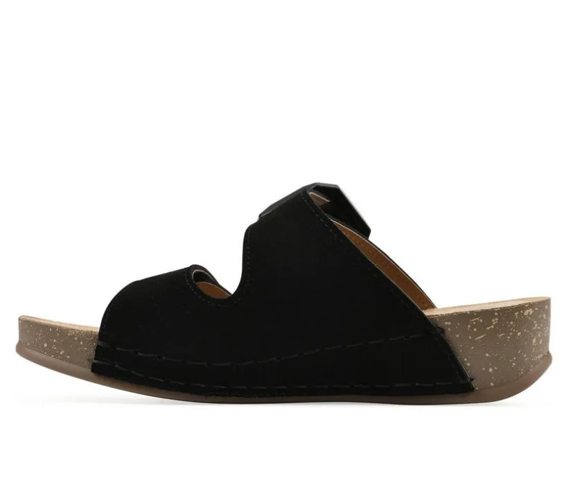 Women's White Mountain Fearful Footbed Sandals