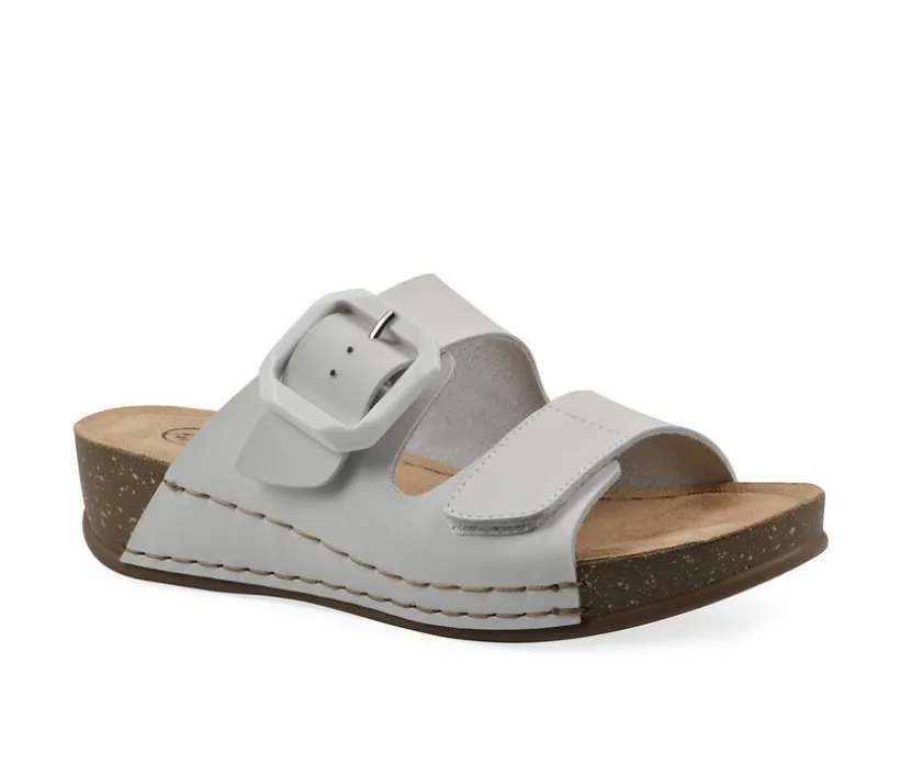 Women's White Mountain Fearful Footbed Sandals