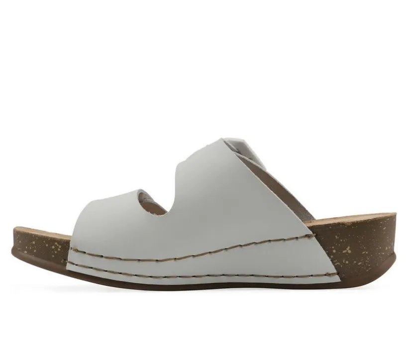 Women's White Mountain Fearful Footbed Sandals