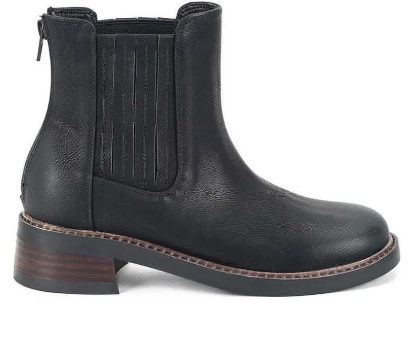 Women's Yellow Box Clyde Chelsea Boots