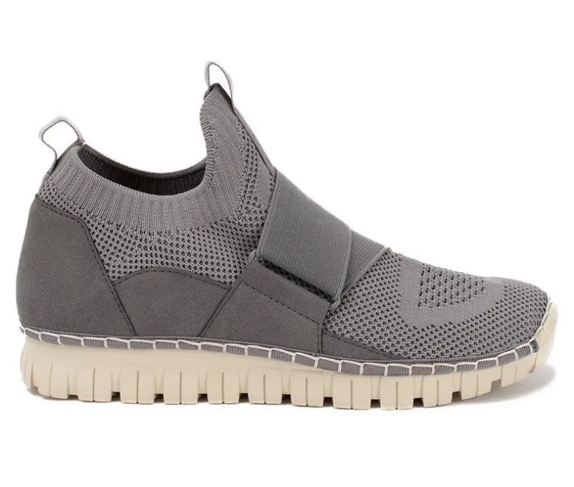 Women's Yellow Box Jacee Sporty Fashion Sneaker